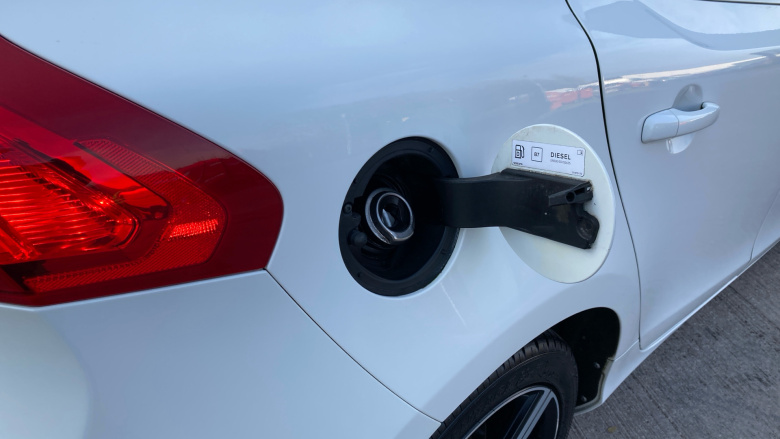 Volvo V40 D4 [190] R DESIGN Pro 5dr Geartronic Diesel Hatchback